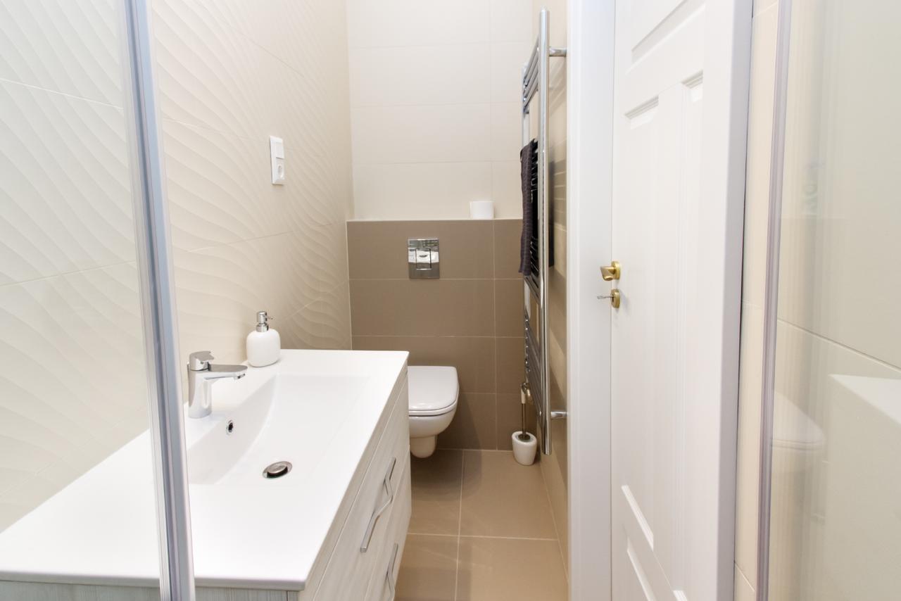 Jenny Luxury Two Bedrooms Apartment. Βουδαπέστη Εξωτερικό φωτογραφία