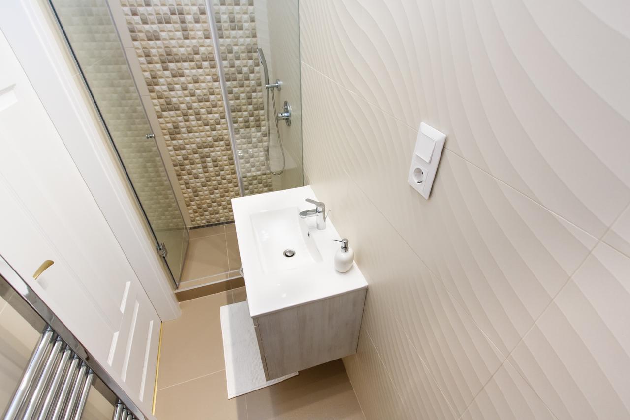 Jenny Luxury Two Bedrooms Apartment. Βουδαπέστη Εξωτερικό φωτογραφία