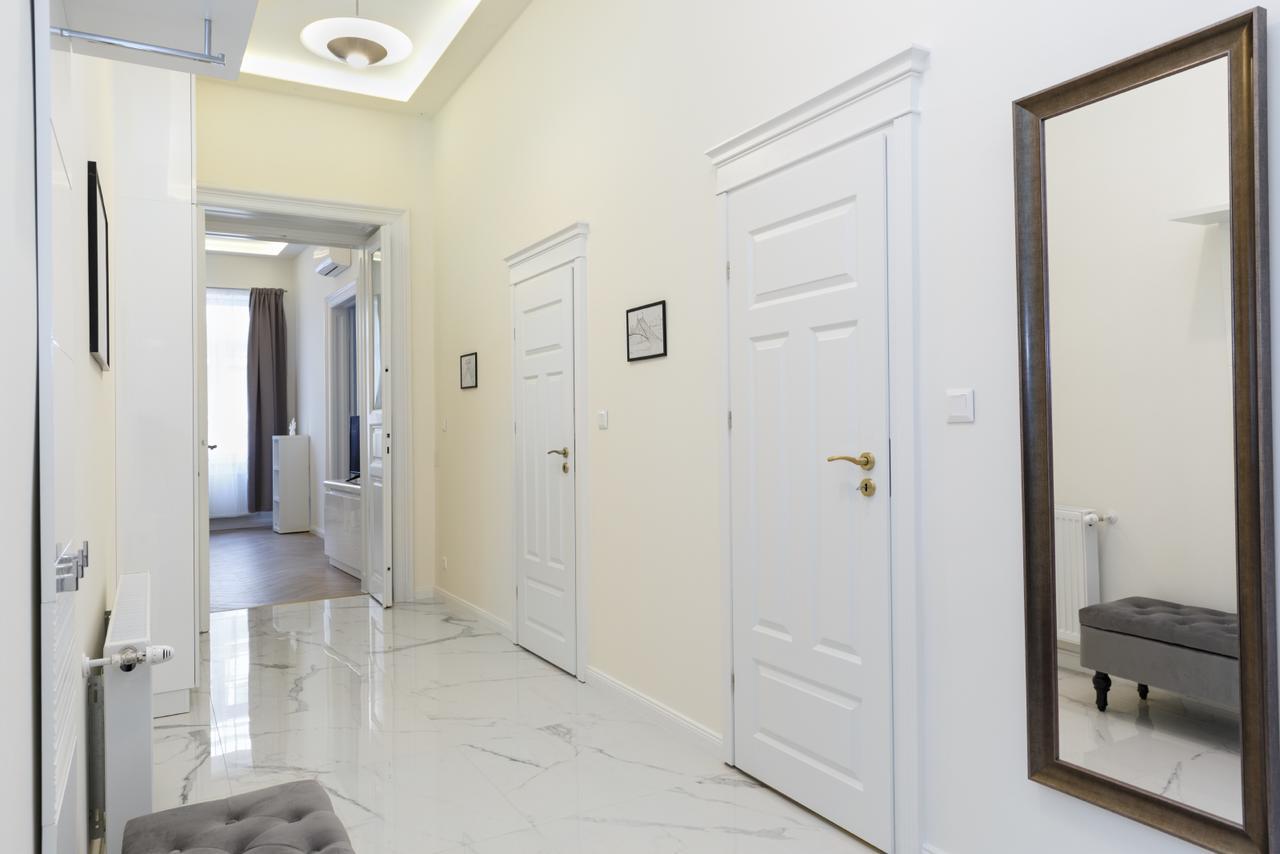 Jenny Luxury Two Bedrooms Apartment. Βουδαπέστη Εξωτερικό φωτογραφία